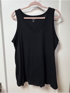 torrid Black V-Neck Sleeveless Tank